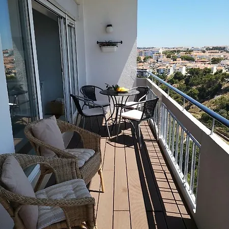 Superb View Over And The Ocean, With Wonderful Balcony Lägenhet