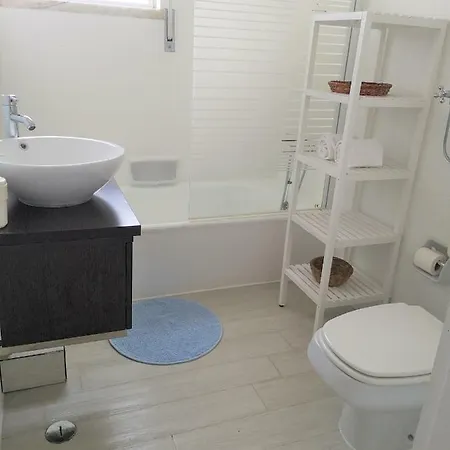 Superb View Over And The Ocean, With Wonderful Balcony Lejlighed